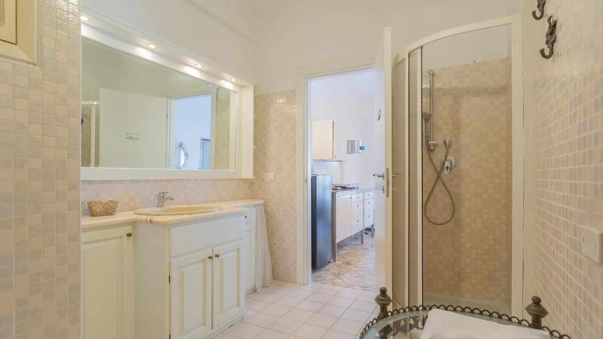 Golden And Silver Apartments By Wonderful Italy Bari
