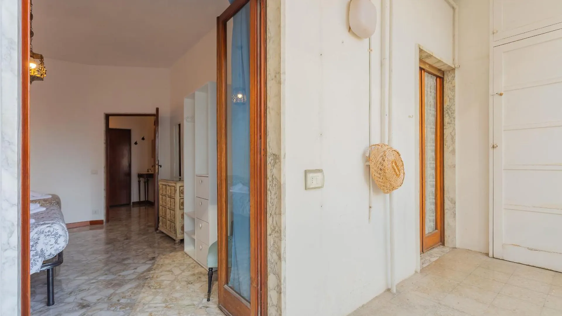 Golden And Silver Apartments By Wonderful Italy Bari