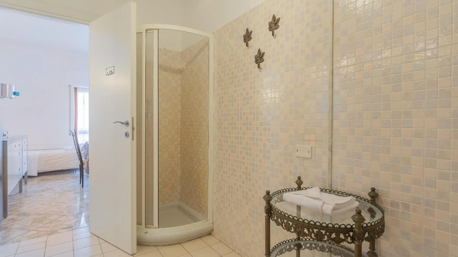Golden And Silver Apartments By Wonderful Italy Bari