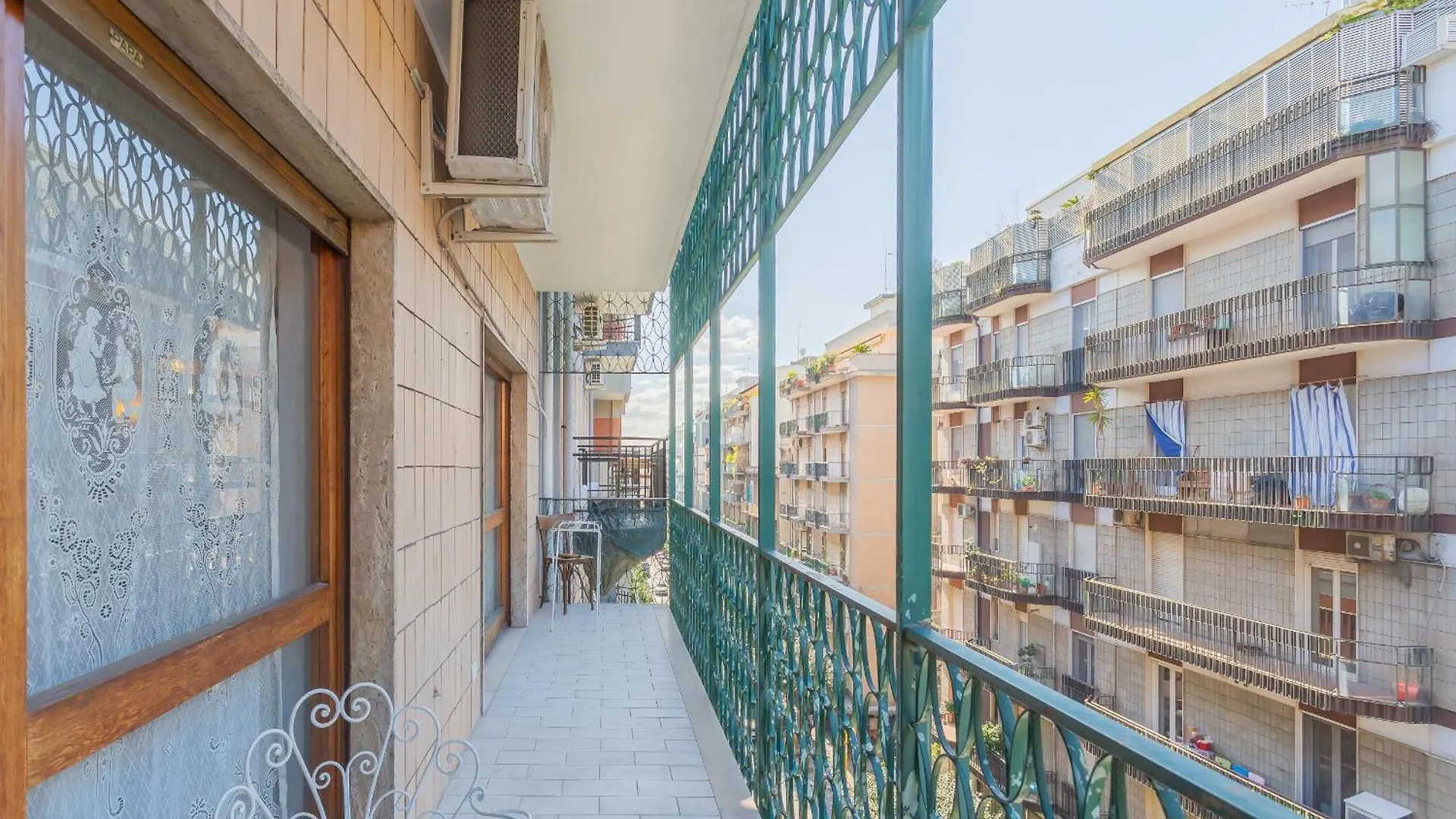 Golden And Silver Apartments By Wonderful Italy contacts
