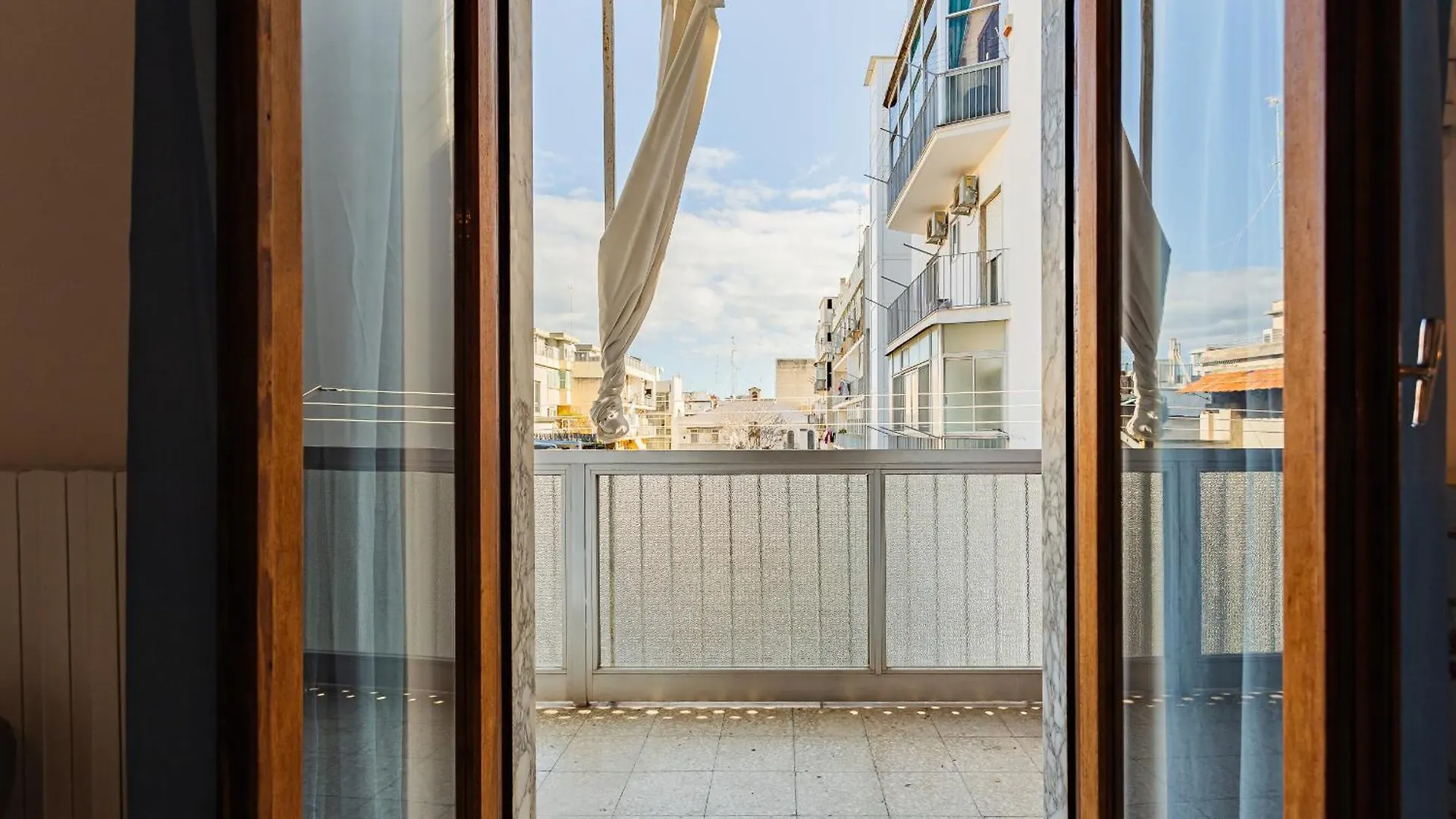 Golden And Silver Apartments By Wonderful Italy Bari 0*,  Italy